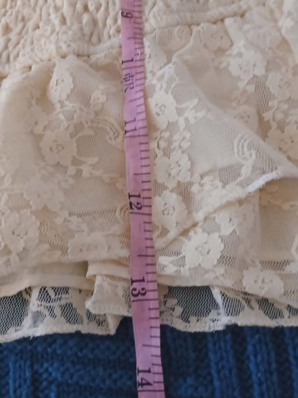 LE LIS Cream Ruched Lace Ruffle Skirt Size Medium NWT - Picture 8 of 9